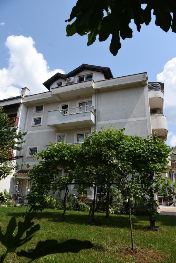 Mihail'S Apartments In Ohrid - 2 Exterior foto